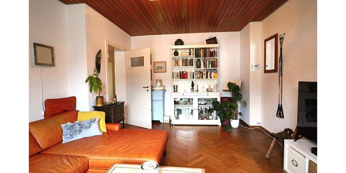 Mehrfamilienhaus, Wohnhaus Köln Holweide Holweide - 9 Zimmer, 195 m&sup2;, 785.000&euro; | Angebot:25778833