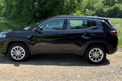 Jeep Compass 11.500 km 24.500 &euro; Köln 51107