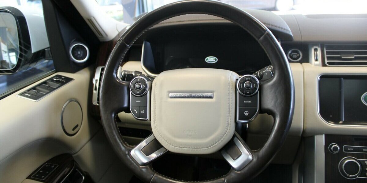 Land Rover Range Rover 4.4 SDV8 Vogue 182.940 km 25.980 &euro; Euskirchen 53881