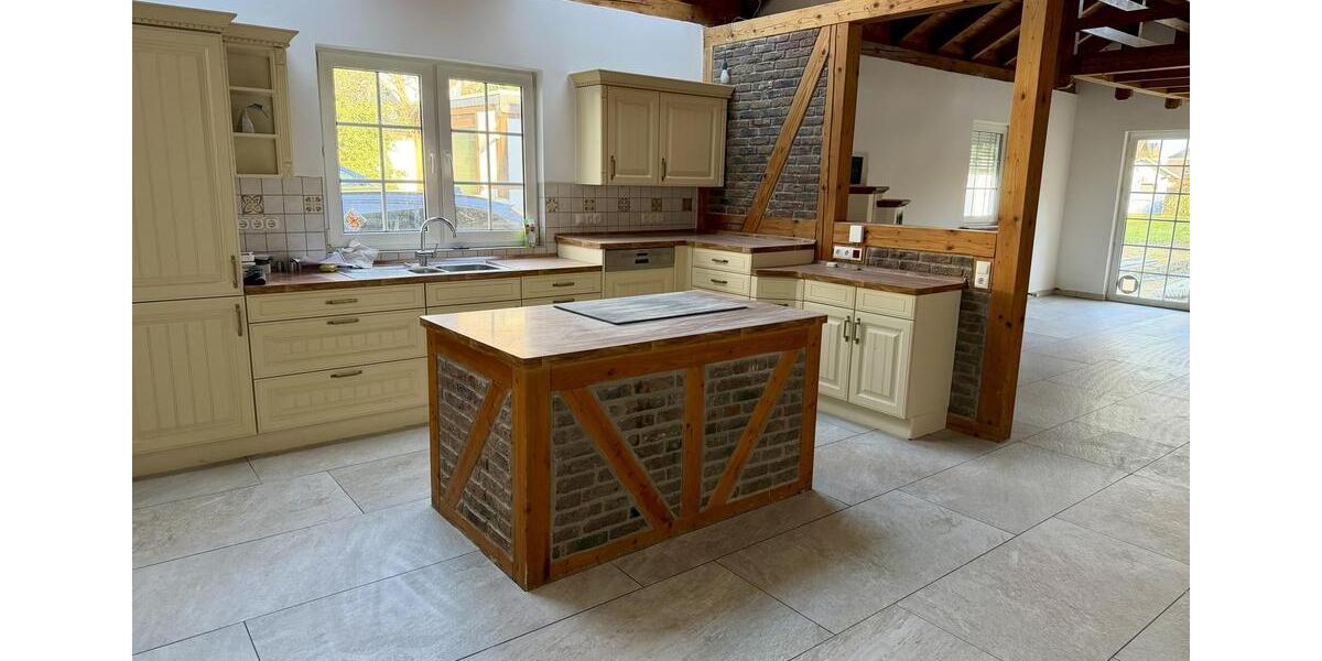 Erdgeschoßwohnung Euskirchen Dom-Esch - 7 Zimmer, 192 m&sup2;, 2.200&euro; | Angebot:25305992