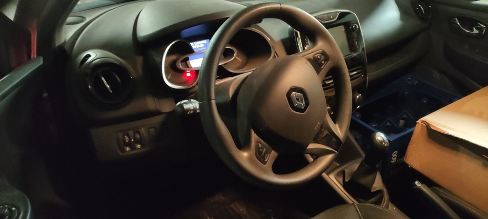 Renault Clio 197.067 km 3.000 &euro; Wesseling 50389