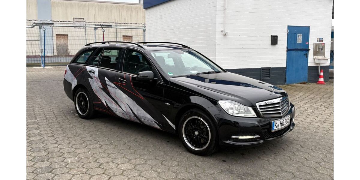 Mercedes-Benz C 180 246.646 km 5.000 &euro; Leverkusen 51379