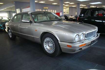 Jaguar Daimler 119.865 km 19.980 &euro; Euskirchen-Flamersheim 53881