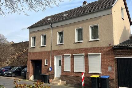 Haus Euskirchen - 5 Zimmer, 120 m&sup2;, 1.490&euro; | Angebot:25926279