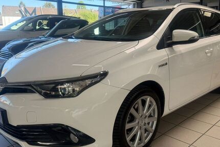 Toyota Auris 136.000 km 12.200 &euro; Grevenbroich 41515