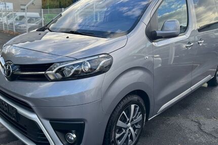 Toyota Proace (Verso) 121.141 km 30.400 &euro; Köln 51065