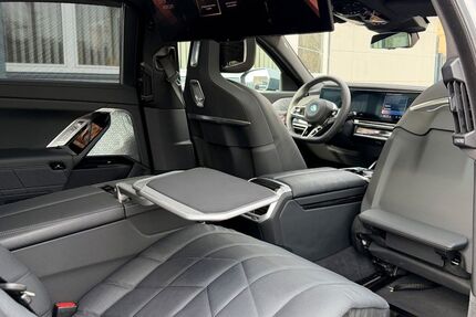 BMW i7 50.989 km 99.950 &euro; Köln 50739