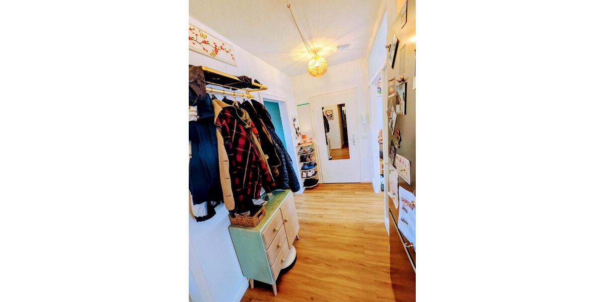 Etagenwohnung Köln Lindenthal - 3 Zimmer, 65 m&sup2;, 1.250&euro; | Angebot:25749474