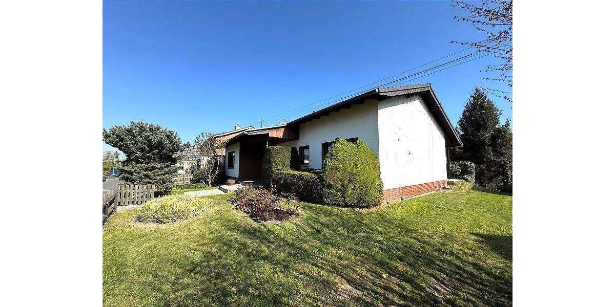 Einfamilienhaus Niederkassel - 6 Zimmer, 200 m&sup2;, 490.000&euro; | Angebot:25663636