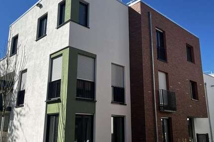 Wohnung Frechen Bachem - 4 Zimmer, 116 m&sup2;, 2.050&euro; | Angebot:26837000