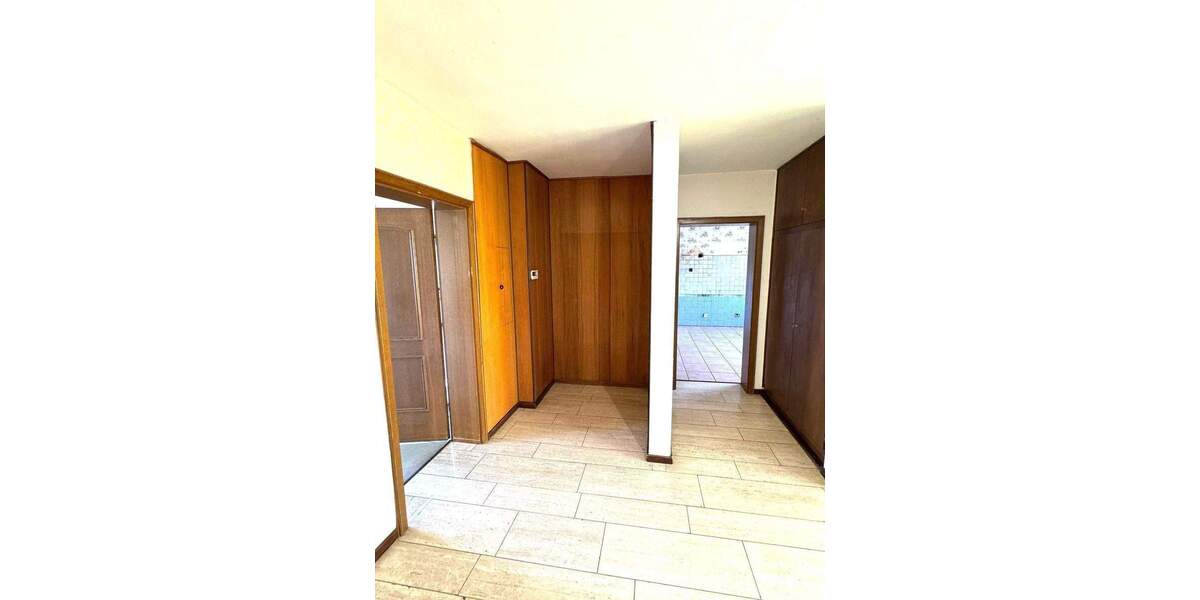 Einfamilienhaus Niederkassel - 6 Zimmer, 200 m&sup2;, 490.000&euro; | Angebot:25663636