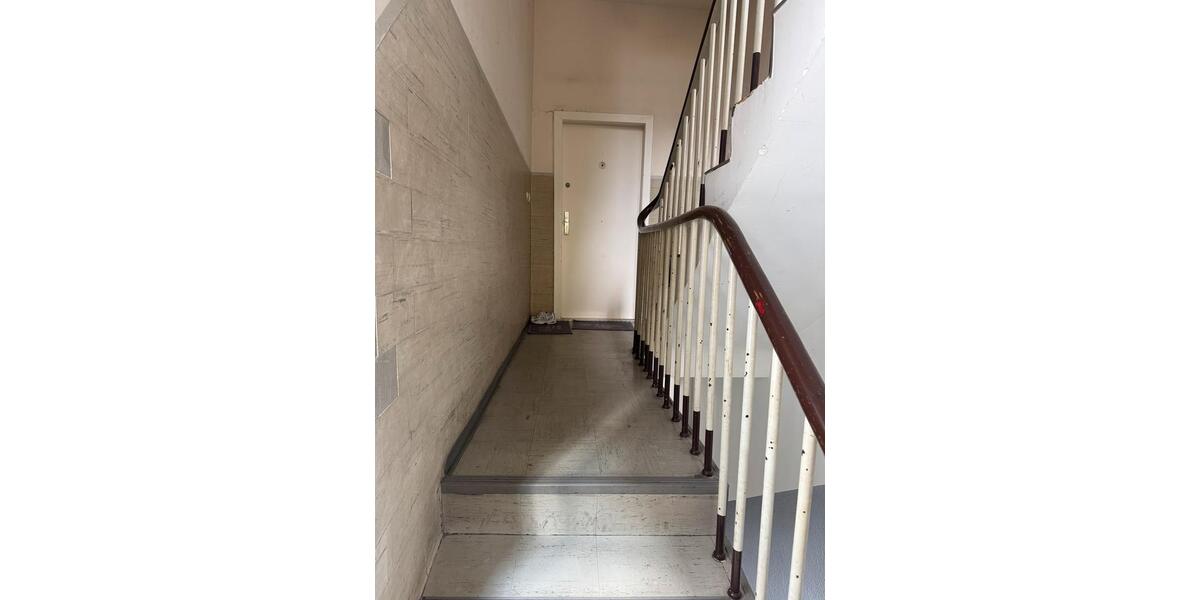 Etagenwohnung Köln Kalk - 2 Zimmer, 42 m&sup2;, 200.000&euro; | Angebot:26003556