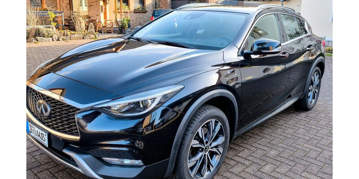 INFINITI QX30 160.000 km 13.950 &euro; Jülich 52428
