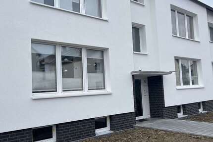 Wohnung Leverkusen Bürrig - 3 Zimmer, 100 m&sup2;, 1.100&euro; | Angebot:27133507