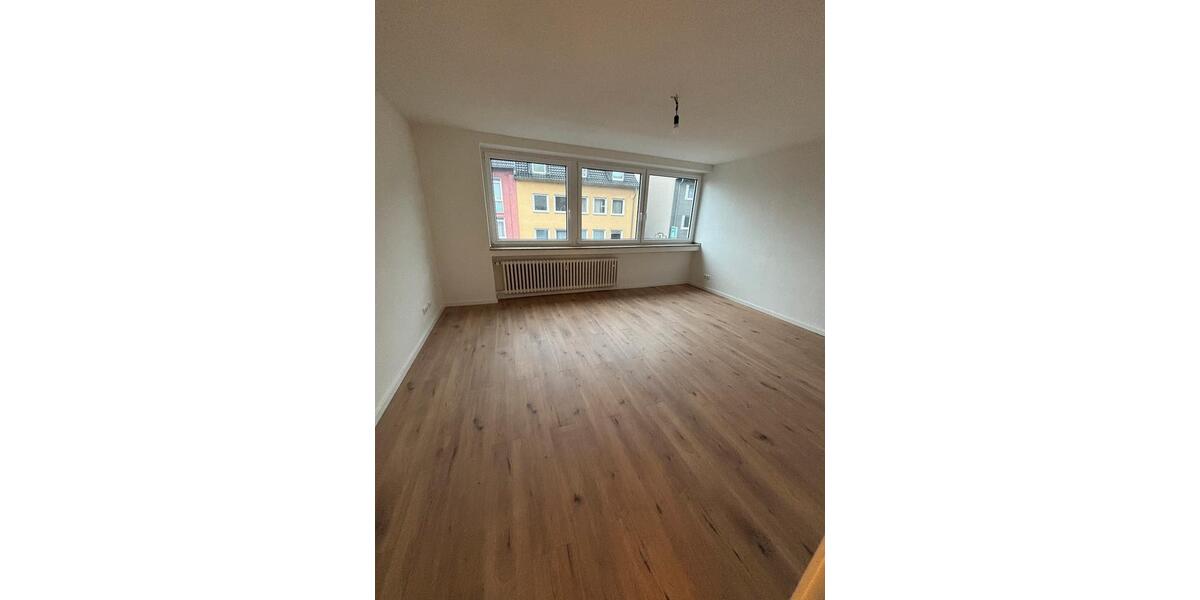 Erdgeschoßwohnung Köln Innenstadt - 3 Zimmer, 100 m&sup2;, 1.188&euro; | Angebot:25715669