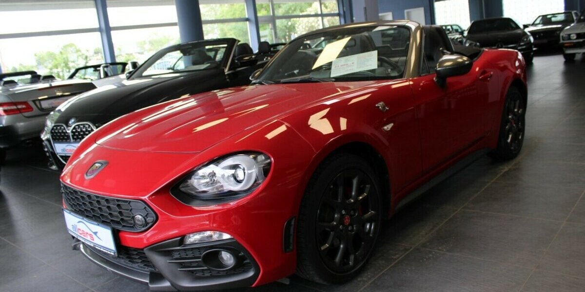 Fiat 124 Spider Abarth Serie 0 Turismo 1.4 MultiAir Tur 70.994 km 23.980 &euro; Euskirchen 53881