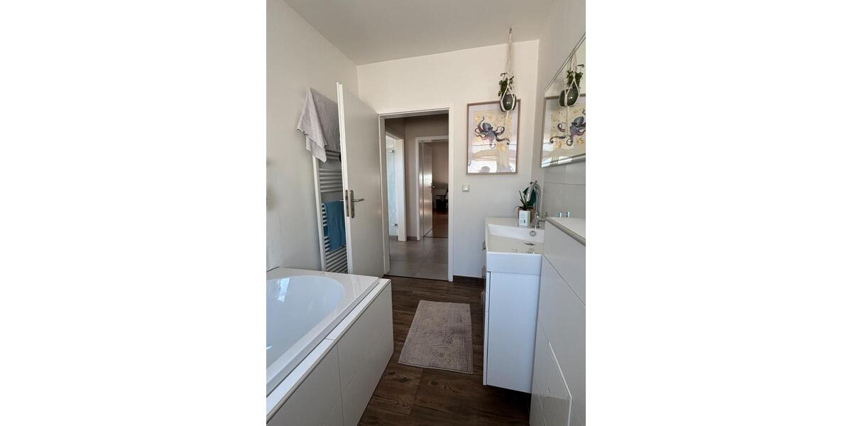 Dachgeschoßwohnung Düren Mariaweiler-Hoven - 3 Zimmer, 71 m&sup2;, 220.000&euro; | Angebot:26775343
