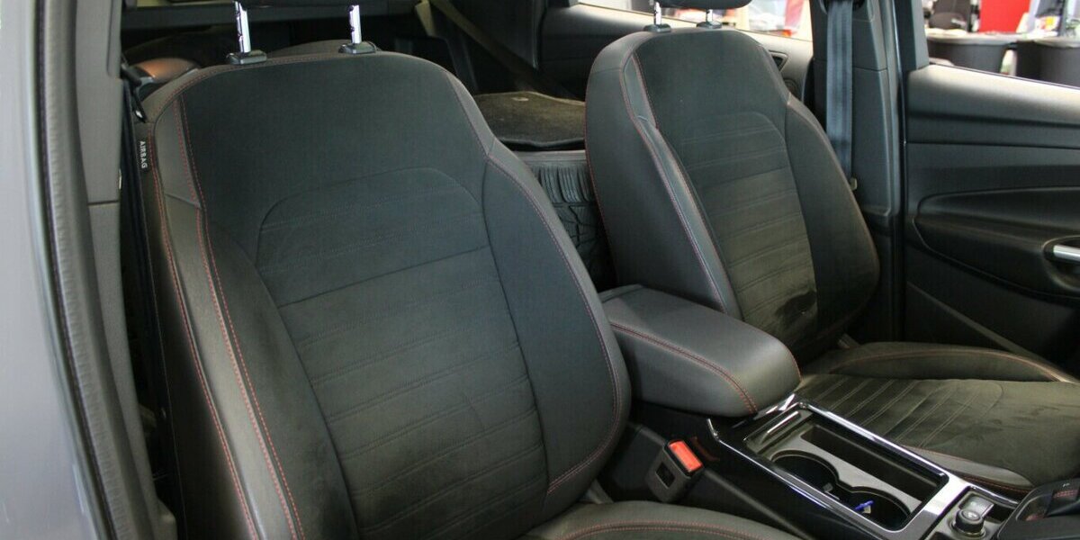 Ford Kuga 2.0 EcoBoost 4x4 Aut. ST-Line 77.160 km 18.980 &euro; Euskirchen 53881