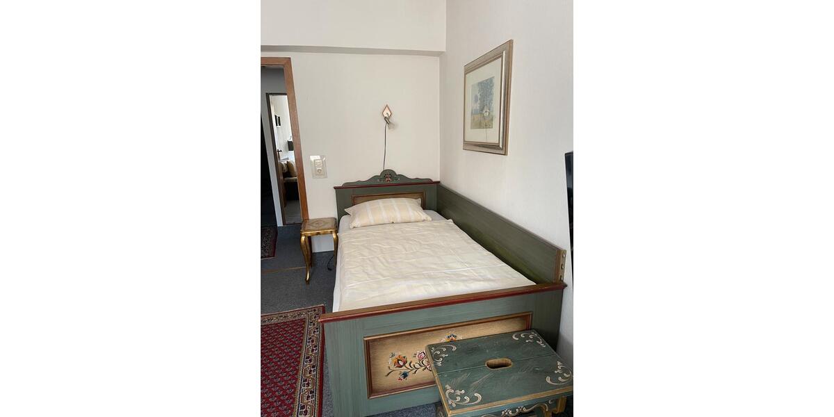 Etagenwohnung Grevenbroich - 3 Zimmer, 65 m&sup2;, 500&euro; | Angebot:24757137