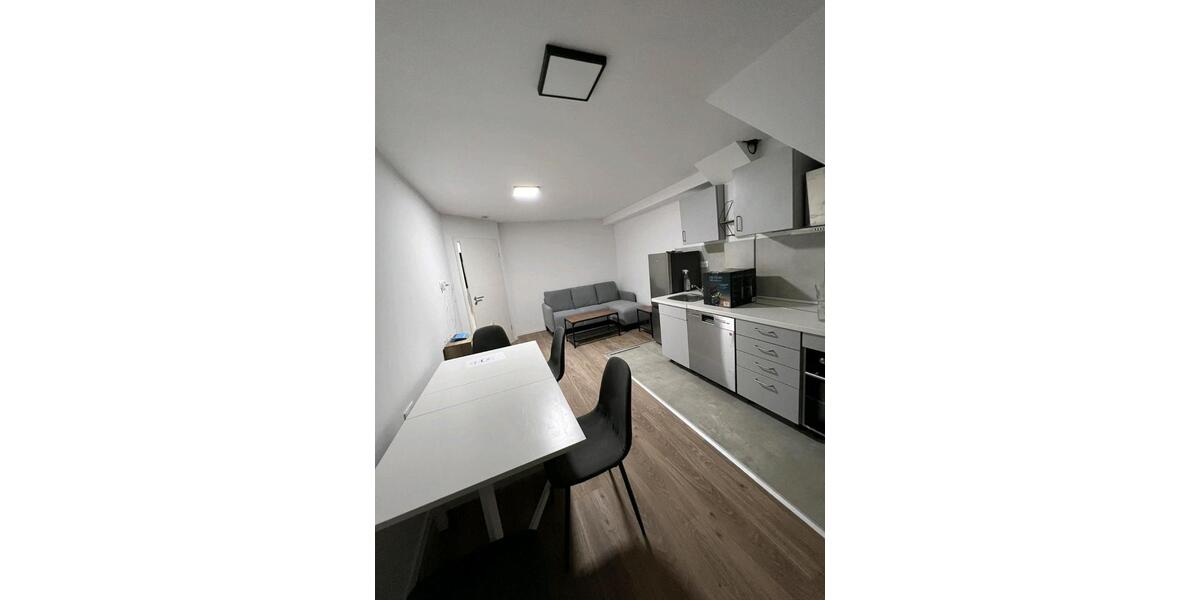 Dachgeschoßwohnung Köln Mülheim - 3 Zimmer, 67 m&sup2;, 1.250&euro; | Angebot:25981104