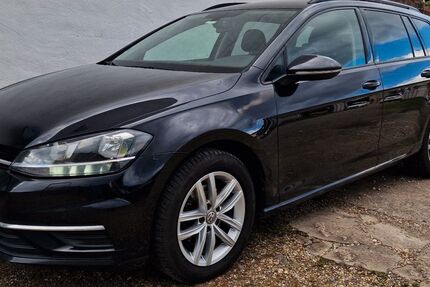 VW Golf 265.000 km 9.700 &euro; Düren 52351