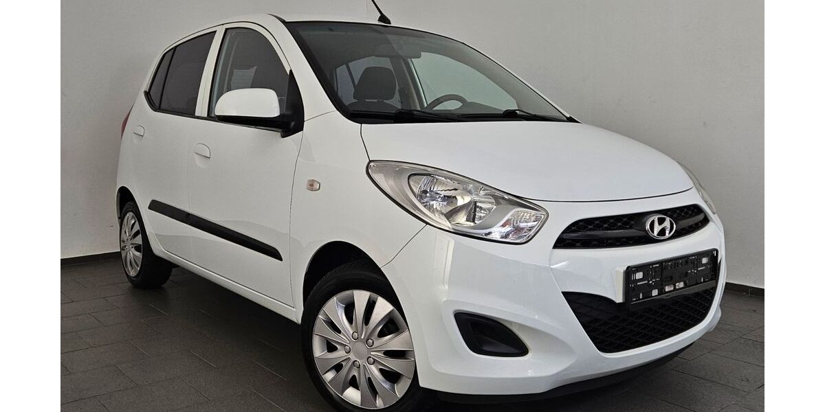 Hyundai i10 122.000 km 2.699 &euro; Köln 50827