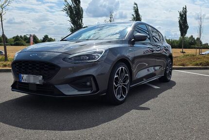 Ford Focus 101.532 km 14.900 &euro; Köln 50767