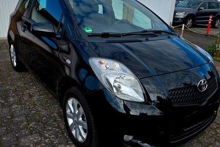 Toyota Yaris 82.000 km 5.100 &euro; Bergheim 50127