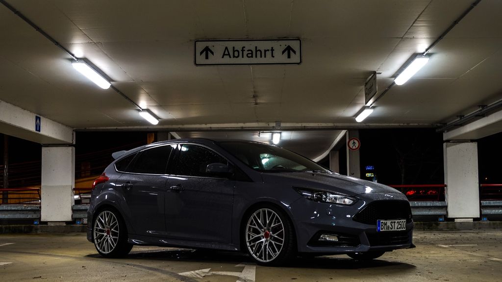 Ford Focus 94.000 km 17.500 &euro; Hürth 50354