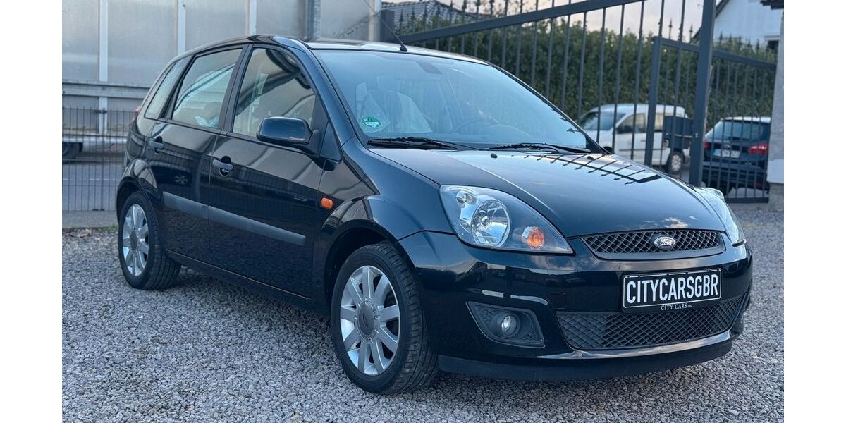 Ford Fiesta 99.000 km 4.999 &euro; Düren-Merken 52353