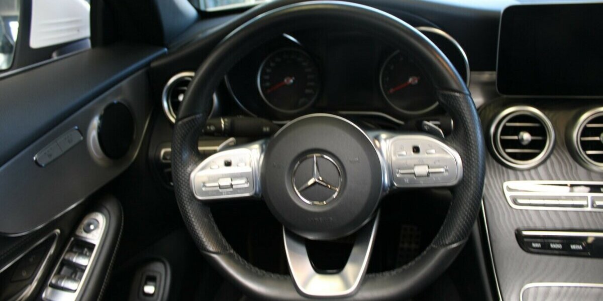 Mercedes-Benz C 180 Cabrio 9G-TRONIC AMG Line 41.800 km 31.980 &euro; Euskirchen 53881