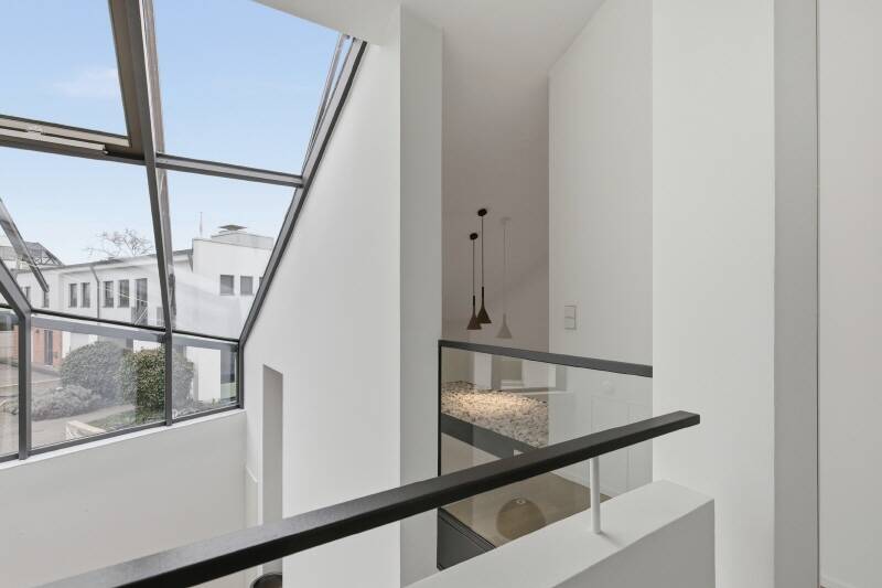 Einfamilienhaus Köln Rodenkirchen - 8 Zimmer, 238 m&sup2;, 1.890.000&euro; | Angebot:25768856