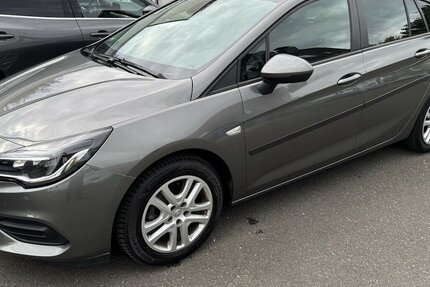 Opel Astra K Klima Navi Temp CarPlay AHK ServNeu 1.Hd 100.000 km 10.000 &euro; Erftstadt 50374