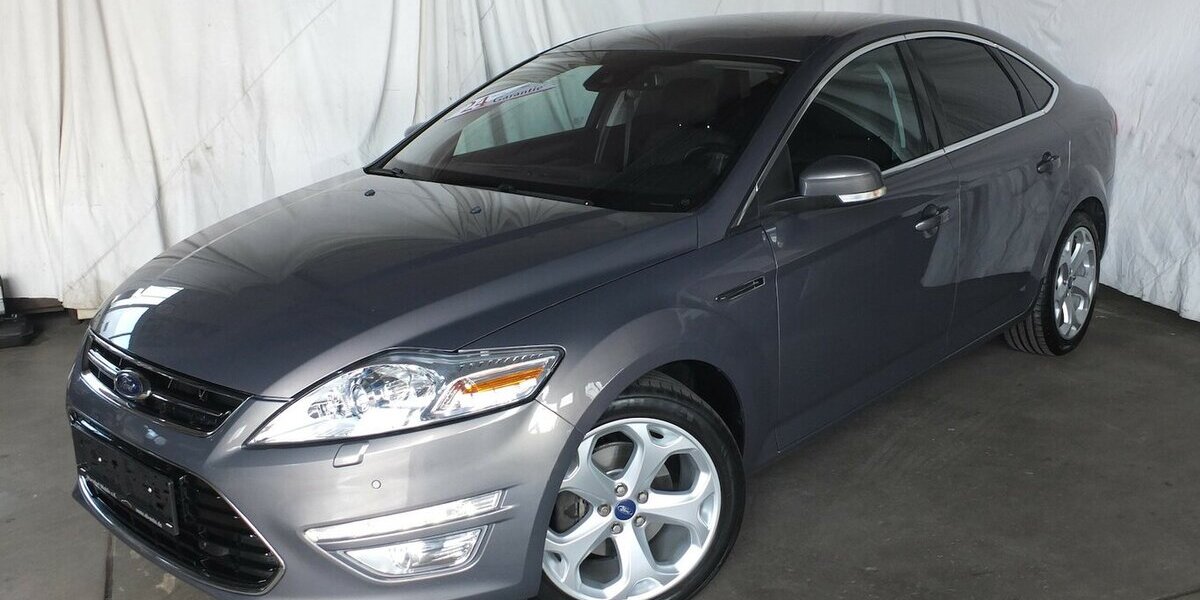 Ford Mondeo 2.0TDCi WM26: NAVI XENON PDC AHK BLUETOOTH 143.215 km 8.908 &euro; Köln 50858