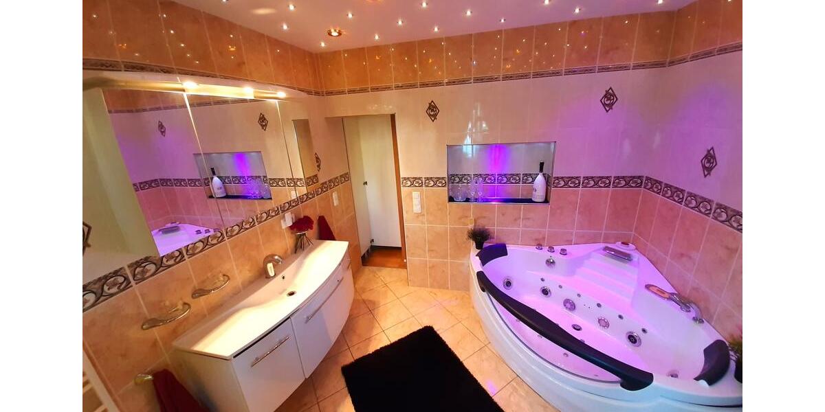 Villa Düren Rölsdorf - 14 Zimmer, 420 m&sup2;, 890.000&euro; | Angebot:25931026