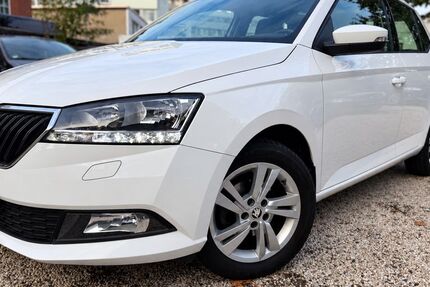 Skoda Fabia 80.000 km 7.950 &euro; Köln 50674