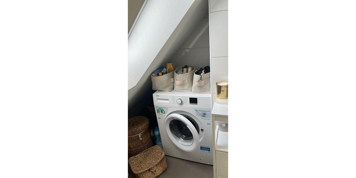 Dachgeschoßwohnung Köln Nippes - 1 Zimmer, 68 m&sup2;, 1.100&euro; | Angebot:25903137