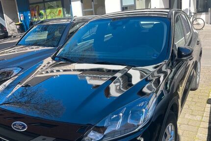 Ford Kuga 69.000 km 18.900 &euro; Köln 50969