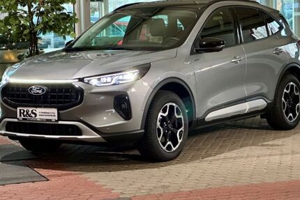 Ford Kuga 2.221 km 36.900 &euro; Köln 50769