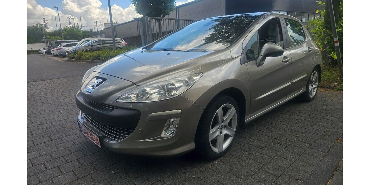 Peugeot 308 129.000 km 3.780 &euro; Köln 50739