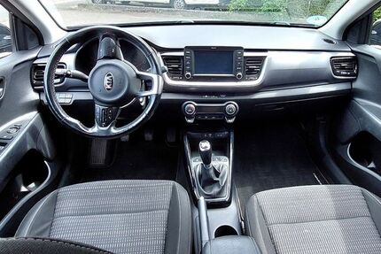 Kia Stonic 65.000 km 12.800 &euro; Bornheim 53332