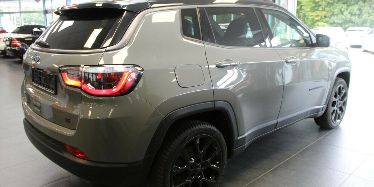 Jeep Compass 1.3 Plug-In Hybrid 4xe S 70.133 km 21.480 &euro; Euskirchen 53881