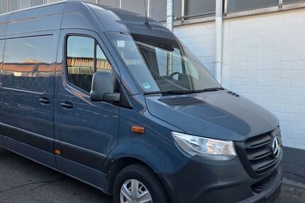 Mercedes-Benz Sprinter 177.000 km 11.250 &euro; Köln 51149