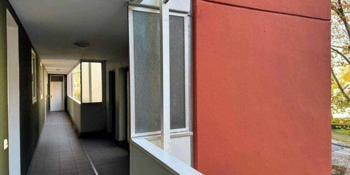 Etagenwohnung Köln Weiden - 2 Zimmer, 62 m&sup2;, 200.000&euro; | Angebot:25685852