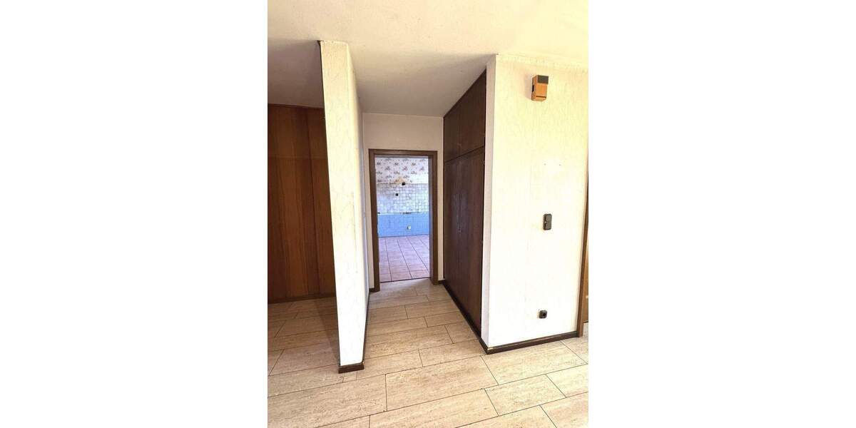 Einfamilienhaus Niederkassel - 6 Zimmer, 200 m&sup2;, 490.000&euro; | Angebot:25663636