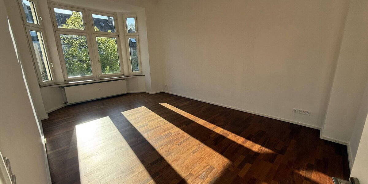 Etagenwohnung Köln Neustadt-Nord - 2 Zimmer, 94 m&sup2;, 1.692&euro; | Angebot:26835861