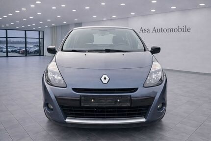Renault Clio 169.000 km 2.950 &euro; Düren 52351