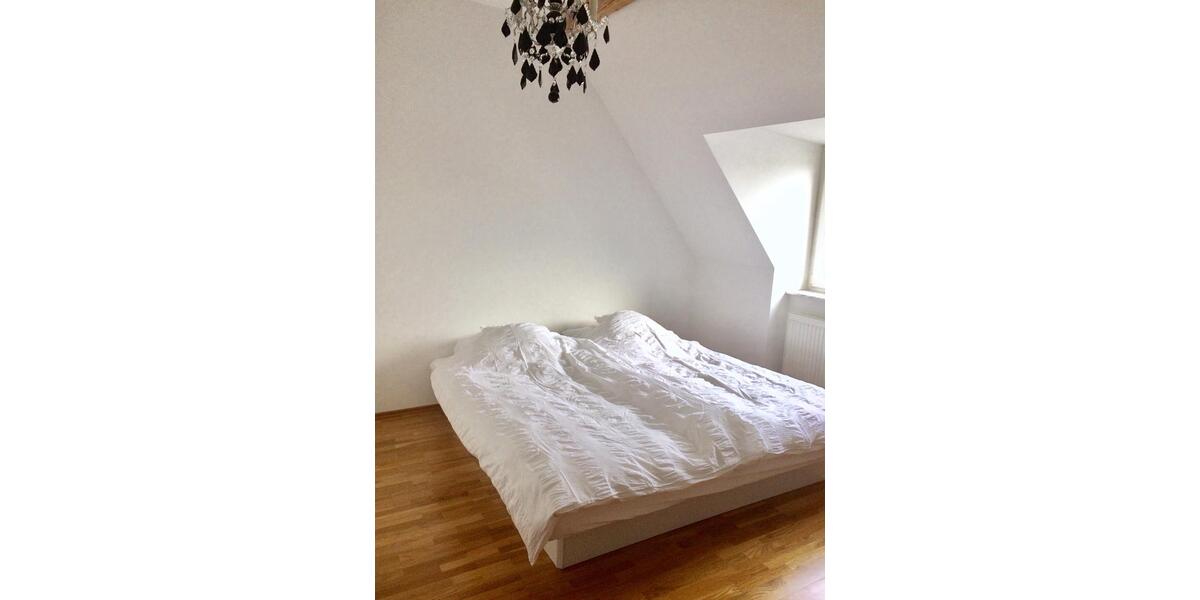 Dachgeschoßwohnung Köln Kalk - 3 Zimmer, 70 m&sup2;, 1.500&euro; | Angebot:25933026