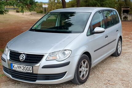 VW Touran 215.000 km 4.490 &euro; Köln 50733