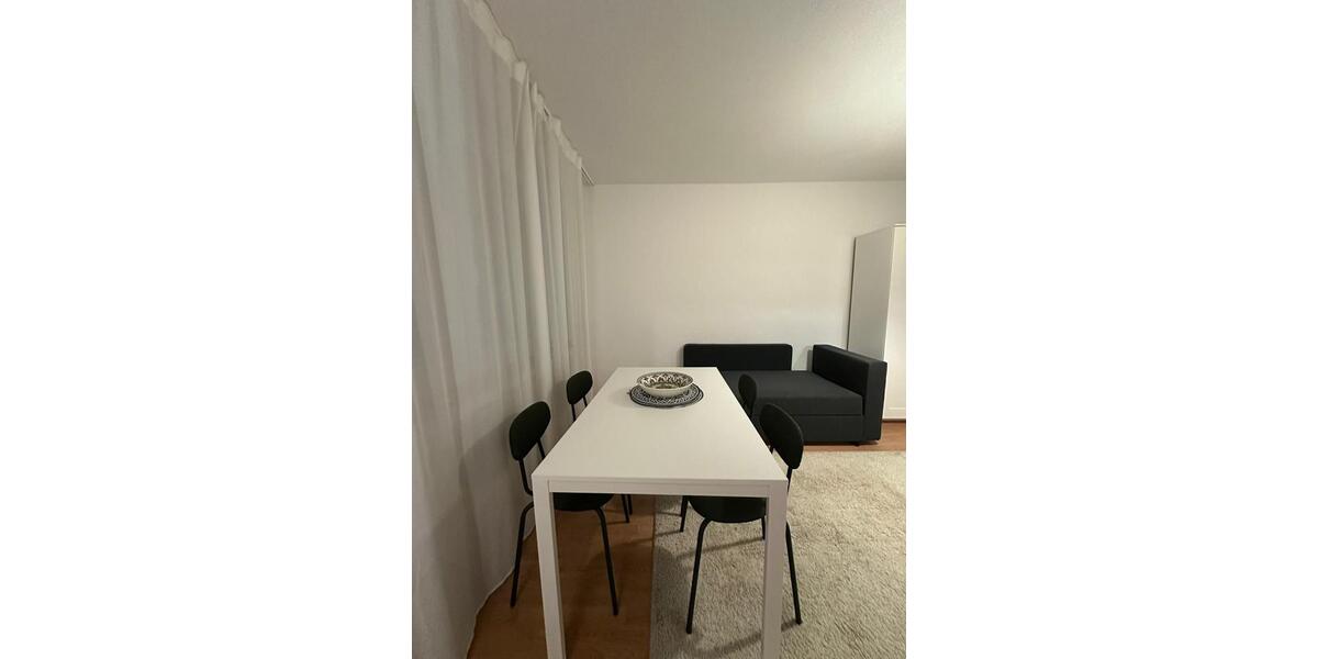 Etagenwohnung Köln Rodenkirchen - 1.5 Zimmer, 24 m&sup2;, 750&euro; | Angebot:24804951